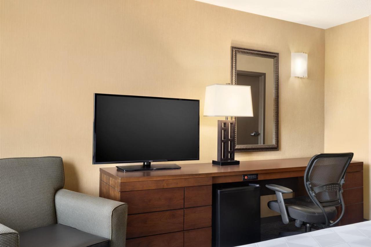 Holiday Inn National Airport/Crystal City By Ihg Arlington Exteriör bild