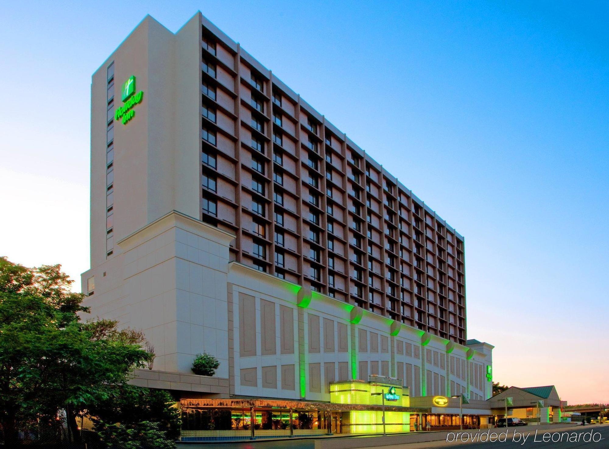 Holiday Inn National Airport/Crystal City By Ihg Arlington Exteriör bild
